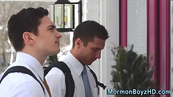 XXX Muscly mormon sprays cum klip Clips