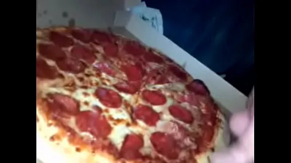 XXX massiver abspritzen auf junge frau pizza hat freund auch was zu essen clips Clips