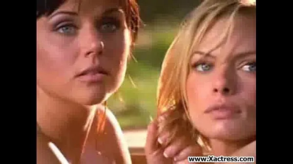 XXX Jaime Pressly y Tiffani Amber Thiessen clips Clips