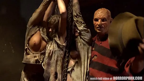 XXX Um e dois, Freddy está vindo para você - HORRORPORN clipes Clipes