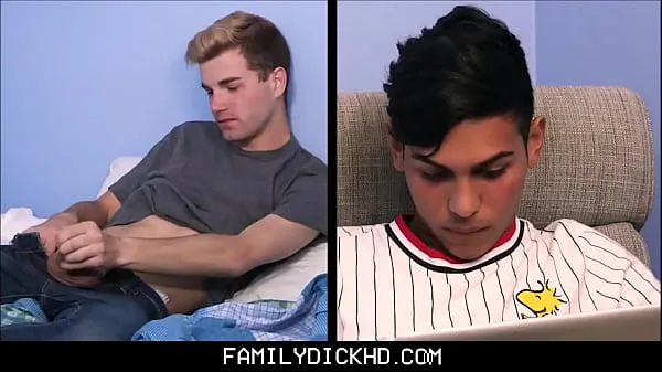 XXX Bär Schritt Spaziergänge In auf seinen Twink Stiefsohn fickt Twink Latino Foreign Exchange Student und schließt sich In clips Clips