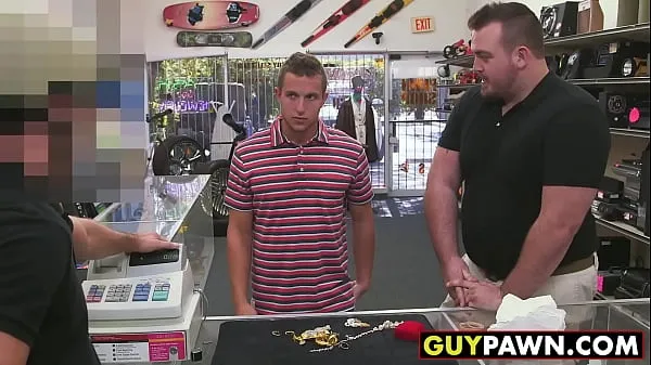 XXX Straight dude ass fucked in pawn shop klip Klip