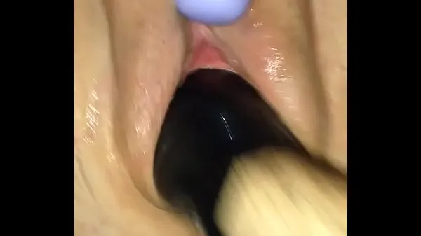 XXX Fist banging her cunt 剪辑 剪辑