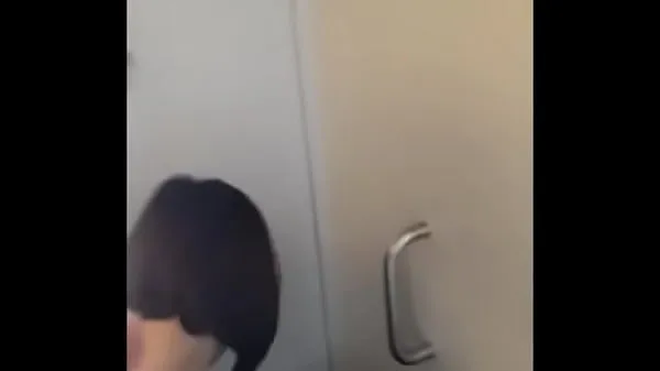 XXX Hooking Up With A Random Girl On A Plane 剪辑 剪辑