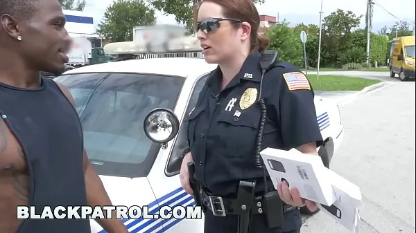 XXX Black criminal fucks police patrol clips Clips