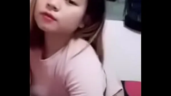 XXX Uplive the sister of the livestream forgot to turn off the line 剪辑 剪辑