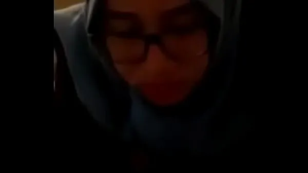 XXX The Scandal of the Beautiful Blue Hijab Girl with Gede Check In at the Latest Hotel 2019 klip Clips