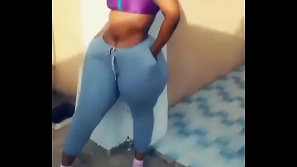 XXX African girl big ass (wide hips 剪辑 剪辑