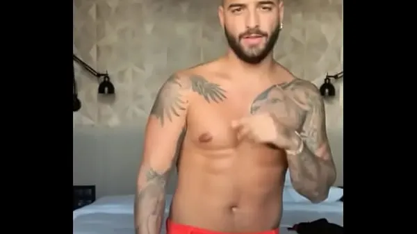 XXX Porra de macho gostoso esse Maluma clipes Clipes