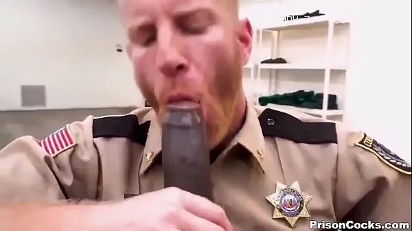 XXX Policeman sucking Easter egg klipp Klipp