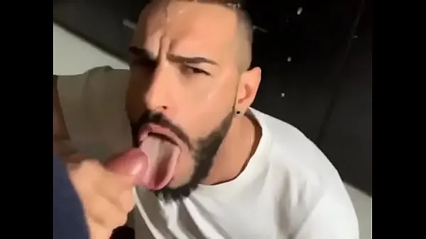 XXX Hunk gets cum in mouth posnetki Posnetki