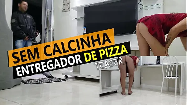 XXX Cristina Almeida receiving pizza delivery in mini skirt and without panties in quarantine klipp Klipp