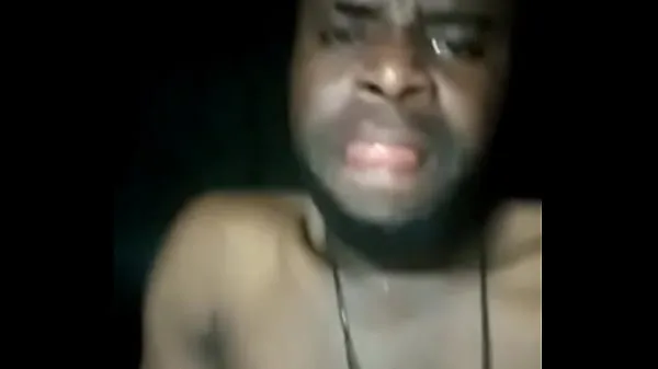 XXX Sexy Nigerian guy wanks 剪辑 剪辑