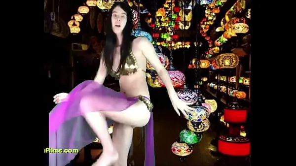 XXX Chinese Belly Dancer Wows Them In Istanbul klipy Klipy