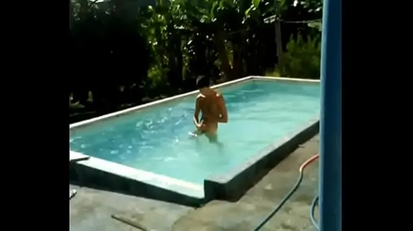 XXX Pelado na piscina klipleri Klipler