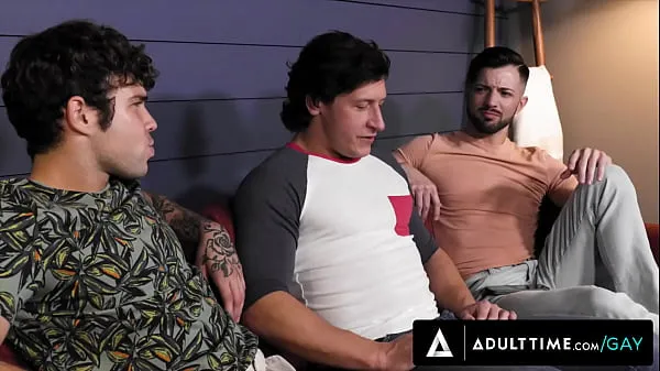 คลิป XXX When Dalton Riley reveals to his gay BFFs Casey Everett and Joseph Castlian that he's bicurious and completely inexperienced, they waste no time in convincing him some bareback fucking and deepthroating with them is the best way to learn! THREESOME คลิป