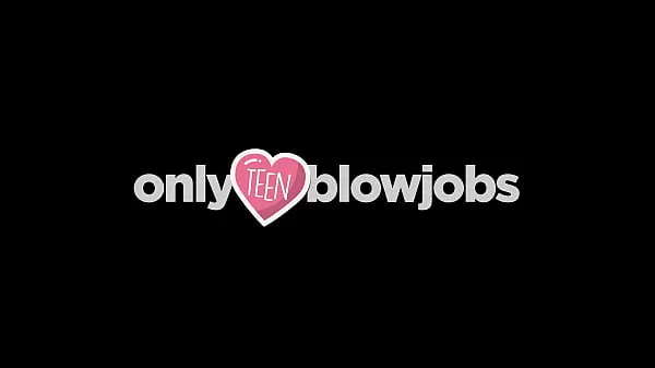 XXX Une brune met sa bouche à profit sur la bite de son beau-père - OnlyTeenBlowjobs clips Clips