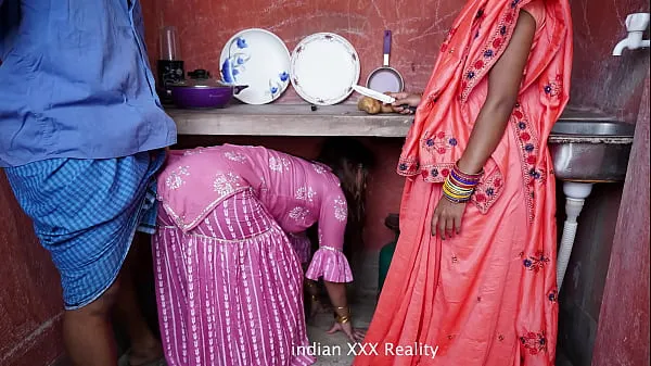 XXX Indian step Family in Kitchen XXX in hindi مقاطع مقاطع