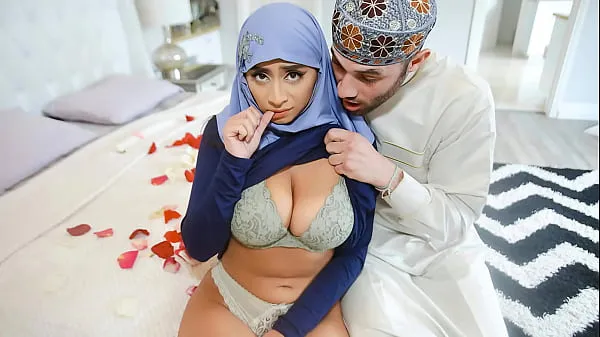 XXX Arab Husband Trying to Impregnate His Hijab Wife - HijabLust clips Clips