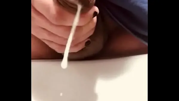 XXX DELICIOUS HANDJOB IN THE BATHROOM 클립 클립